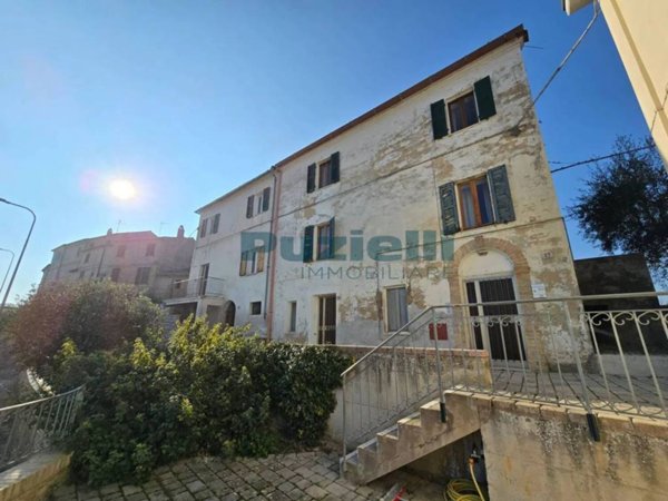 casa indipendente in vendita a Lapedona