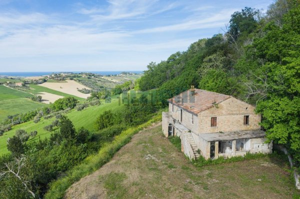 casa indipendente in vendita a Lapedona
