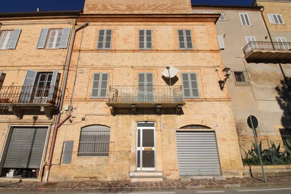 casa indipendente in vendita a Lapedona