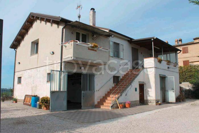 casa indipendente in vendita a Lapedona