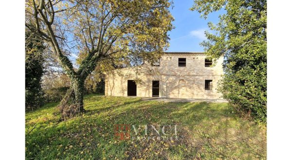 casa indipendente in vendita a Magliano di Tenna