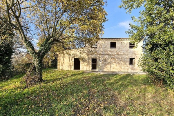 casale in vendita a Magliano di Tenna