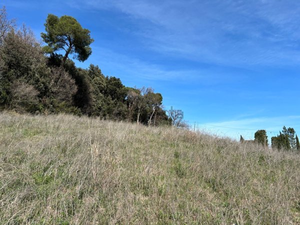 terreno edificabile in vendita a Magliano di Tenna