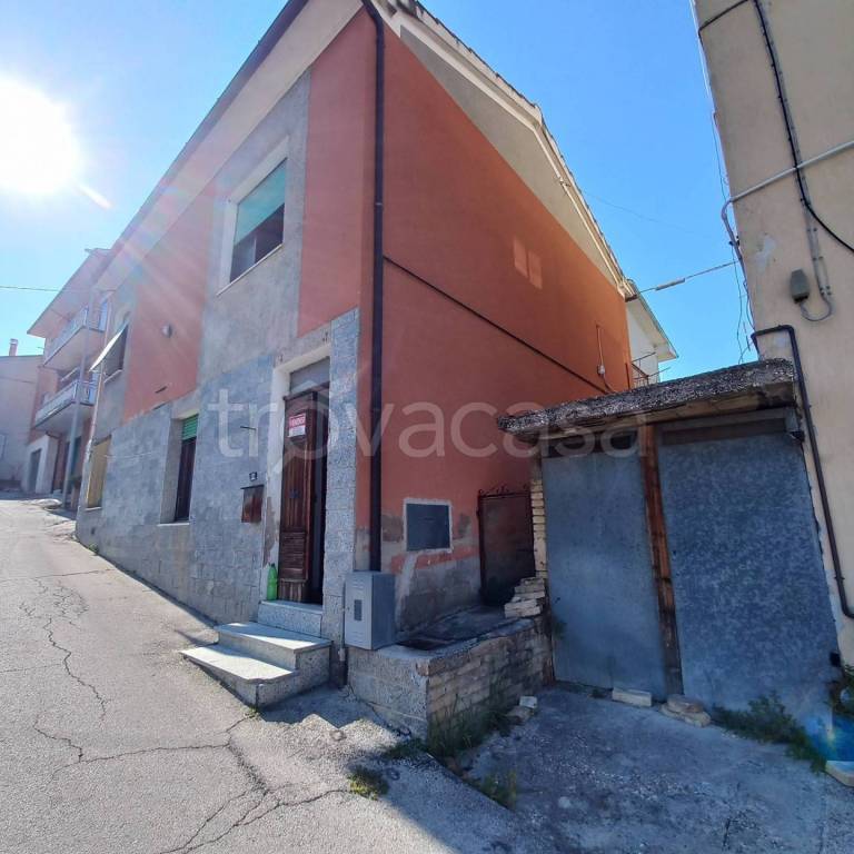casa indipendente in vendita a Massa Fermana