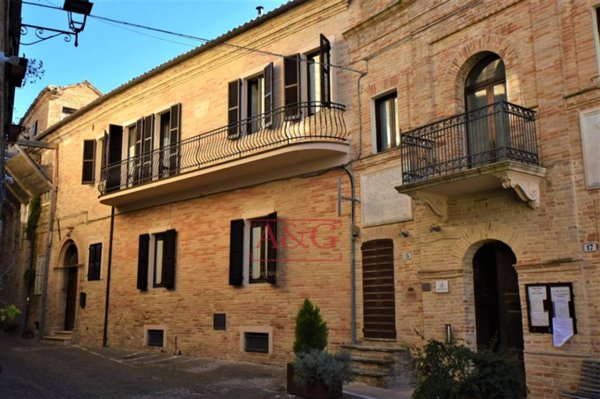 casa indipendente in vendita a Massa Fermana
