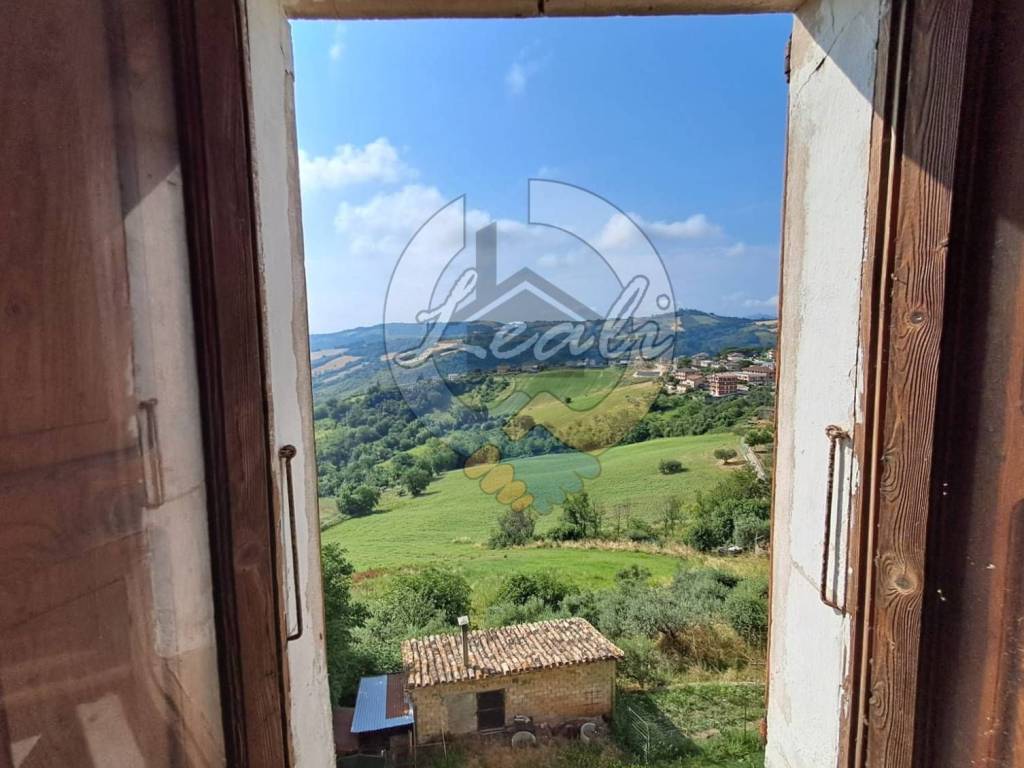 casa indipendente in vendita a Massa Fermana