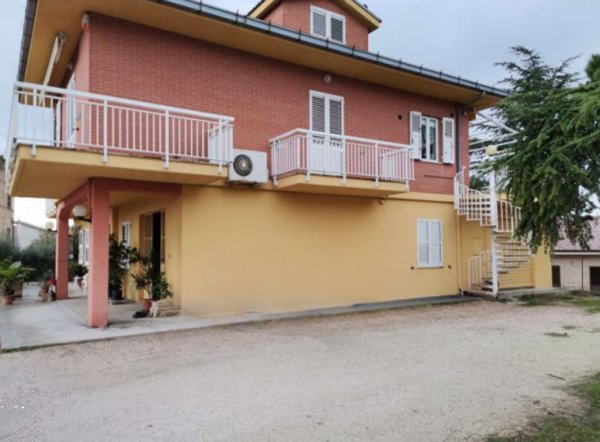 appartamento in vendita a Massa Fermana