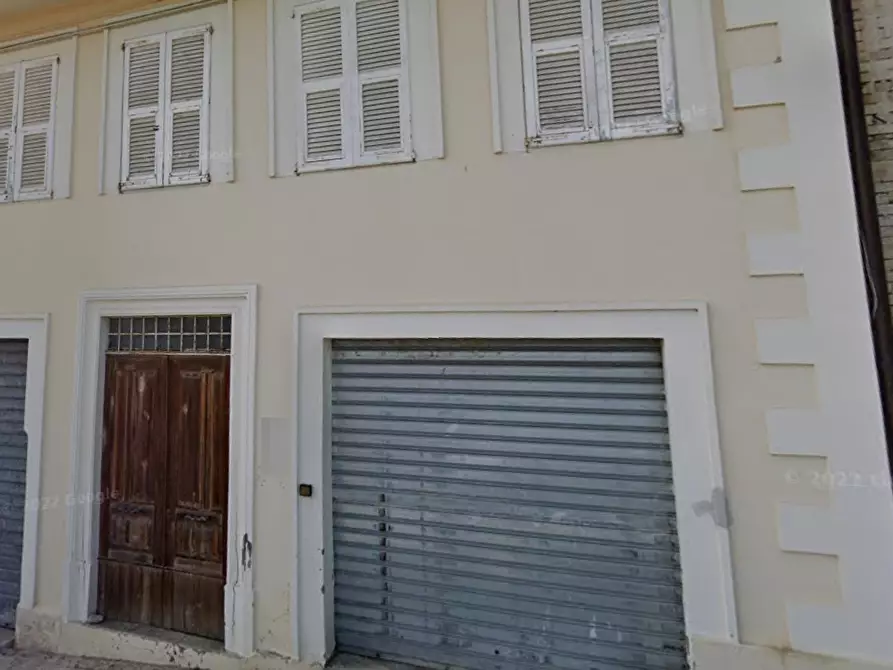 locale di sgombero in vendita a Massa Fermana