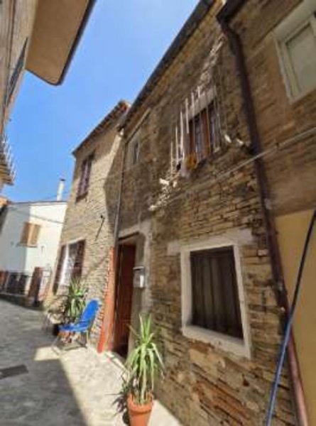 casa indipendente in vendita a Massa Fermana