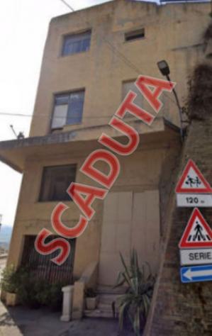 pentavano in vendita a Massa Fermana