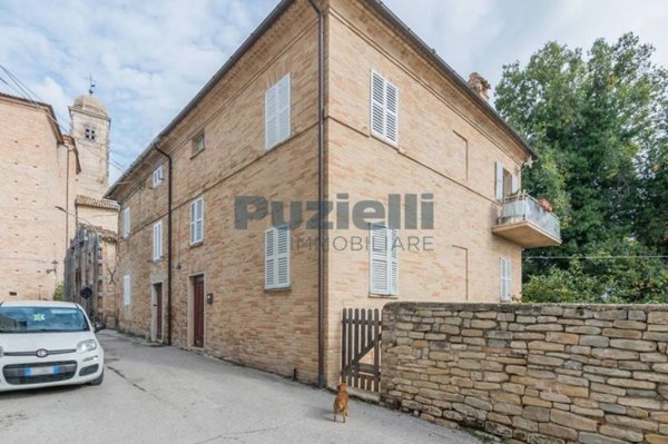 casa indipendente in vendita a Monsampietro Morico