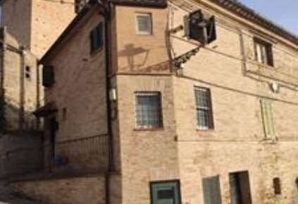 casa indipendente in vendita a Monsampietro Morico