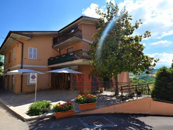 appartamento in vendita a Monsampietro Morico