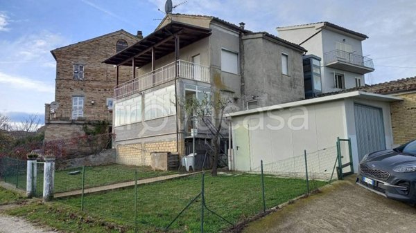 casa indipendente in vendita a Montappone