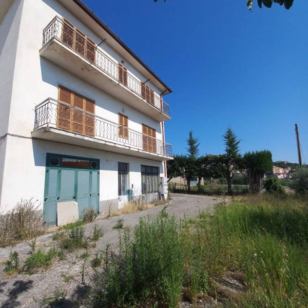appartamento in vendita a Montappone