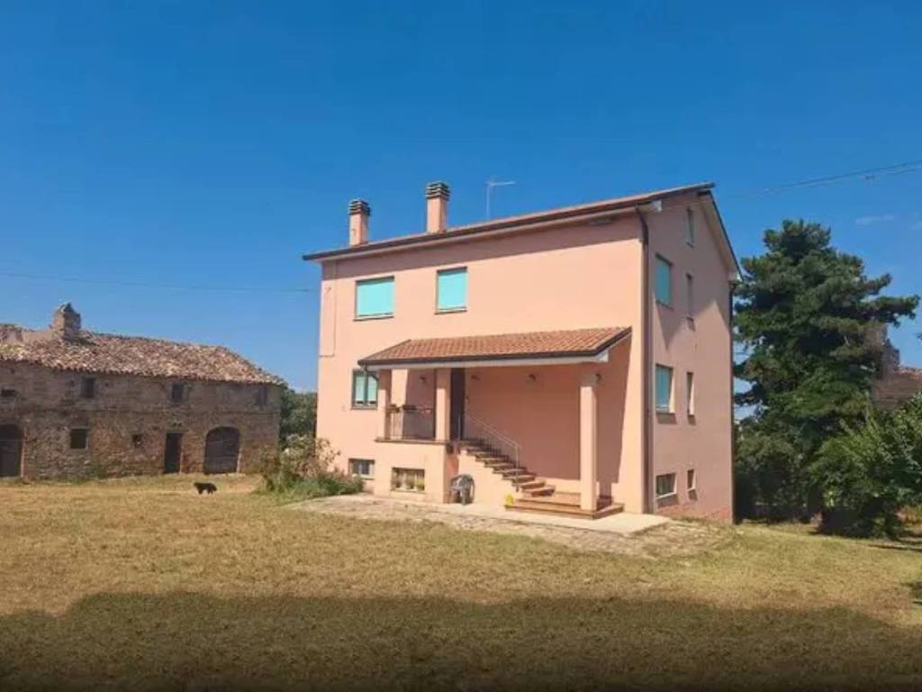 appartamento in vendita a Montappone