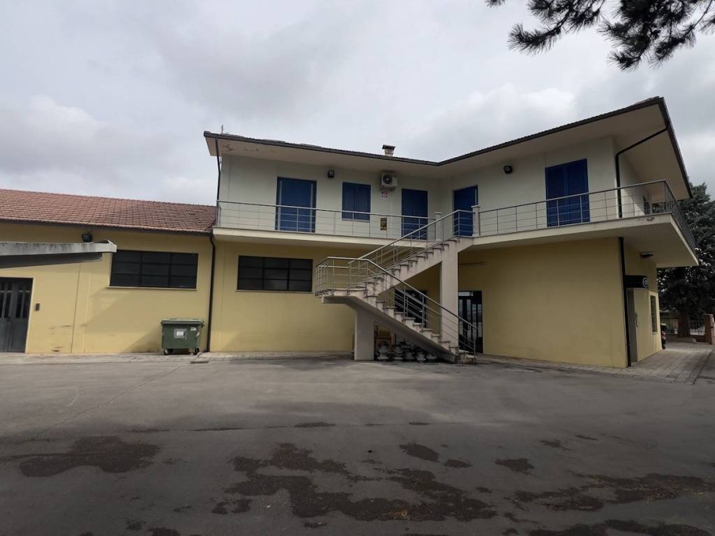 intera palazzina in vendita a Montappone