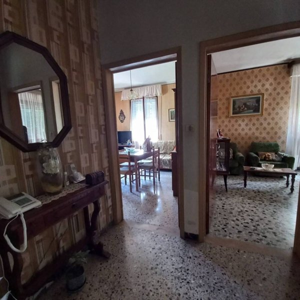 casa indipendente in vendita a Montappone