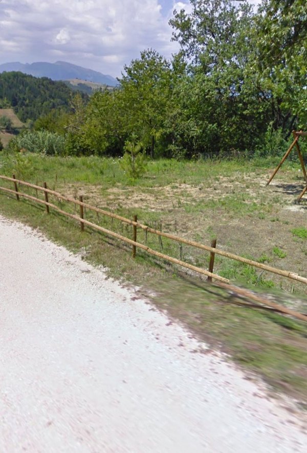 casale in vendita a Montefalcone Appennino