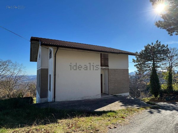 appartamento in vendita a Montefalcone Appennino