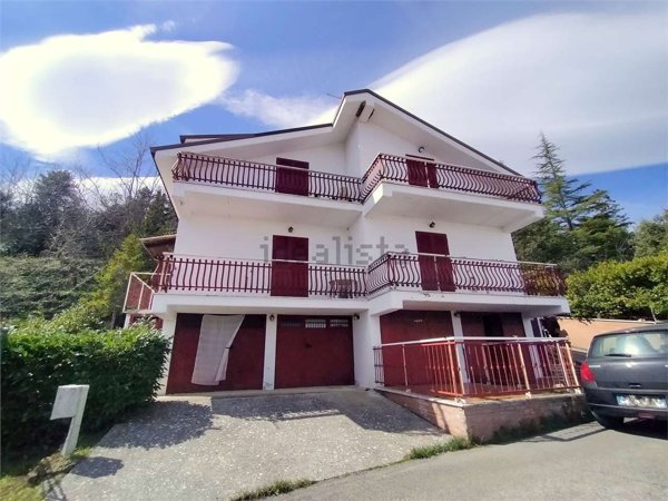 appartamento in vendita a Montefalcone Appennino