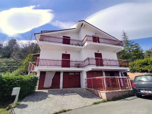 appartamento in vendita a Montefalcone Appennino