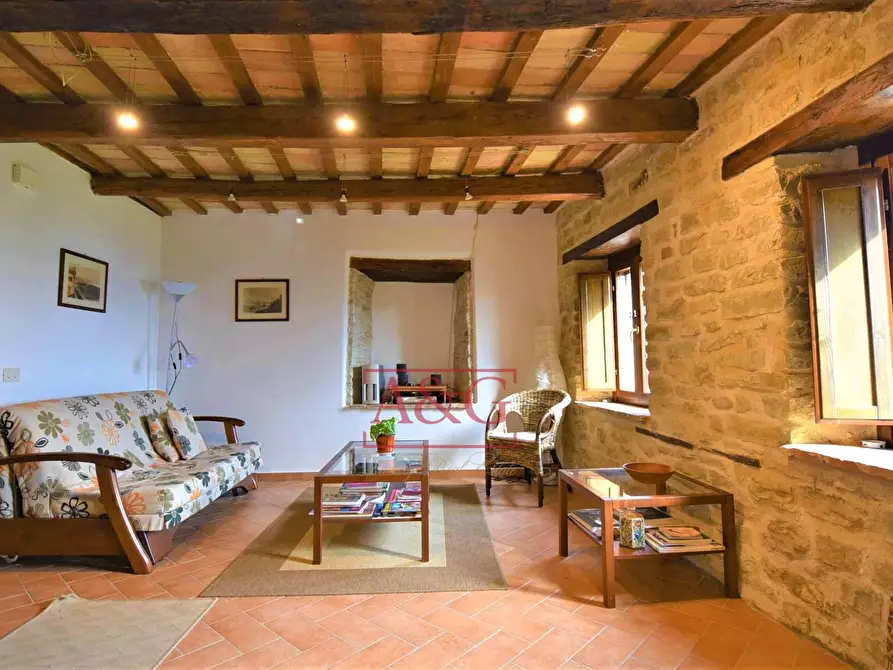 casa indipendente in vendita a Montefalcone Appennino