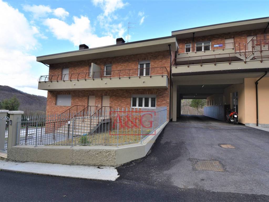 casa indipendente in vendita a Montefortino