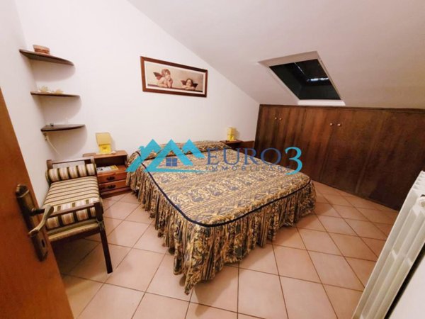 casa indipendente in vendita a Montefortino in zona Vetice