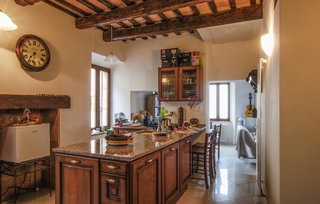 appartamento in vendita a Montefortino in zona Montazzolino