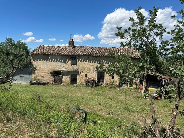 casale in vendita a Monte Giberto