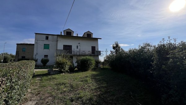 casa indipendente in vendita a Monte Giberto