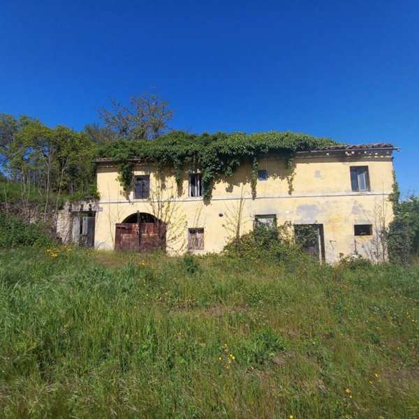 casa indipendente in vendita a Montegiorgio in zona Monte Verde