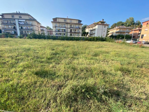terreno edificabile in vendita a Montegiorgio