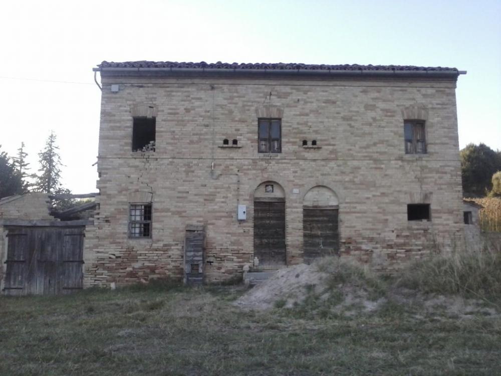 casa indipendente in vendita a Montegiorgio