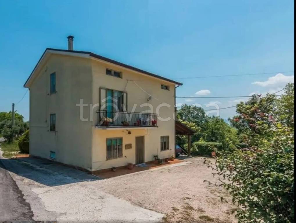 casa indipendente in vendita a Montegiorgio