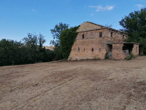 casa indipendente in vendita a Montegiorgio