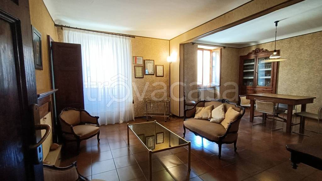 casa indipendente in vendita a Montegiorgio
