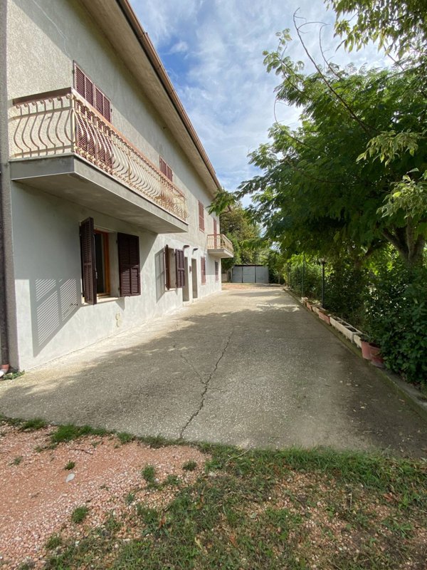 casa indipendente in vendita a Montegiorgio