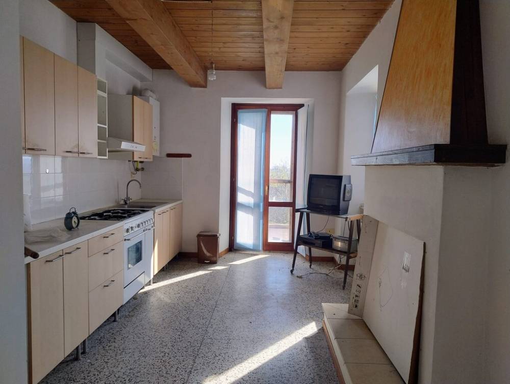 casa indipendente in vendita a Montegiorgio in zona Croce di via