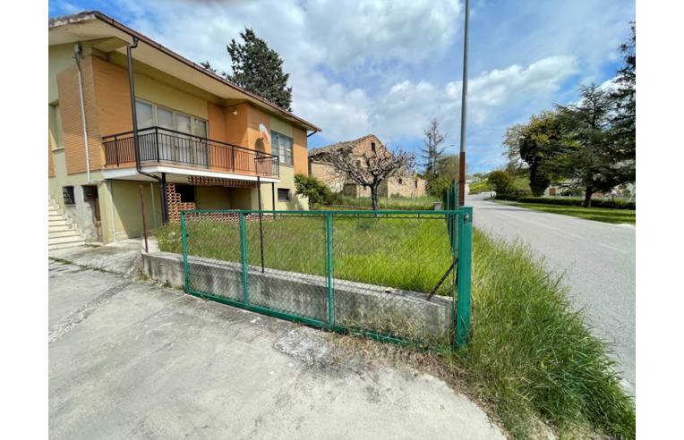 casa indipendente in vendita a Montegiorgio