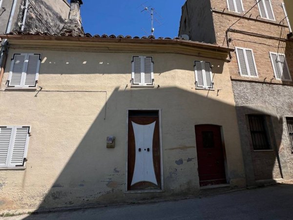 casa indipendente in vendita a Montegiorgio in zona Monte Verde