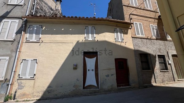 quadrivano in vendita a Montegiorgio in zona Monte Verde