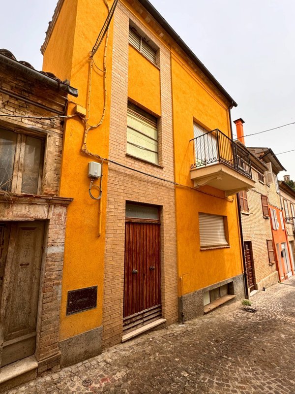 casa indipendente in vendita a Montegiorgio