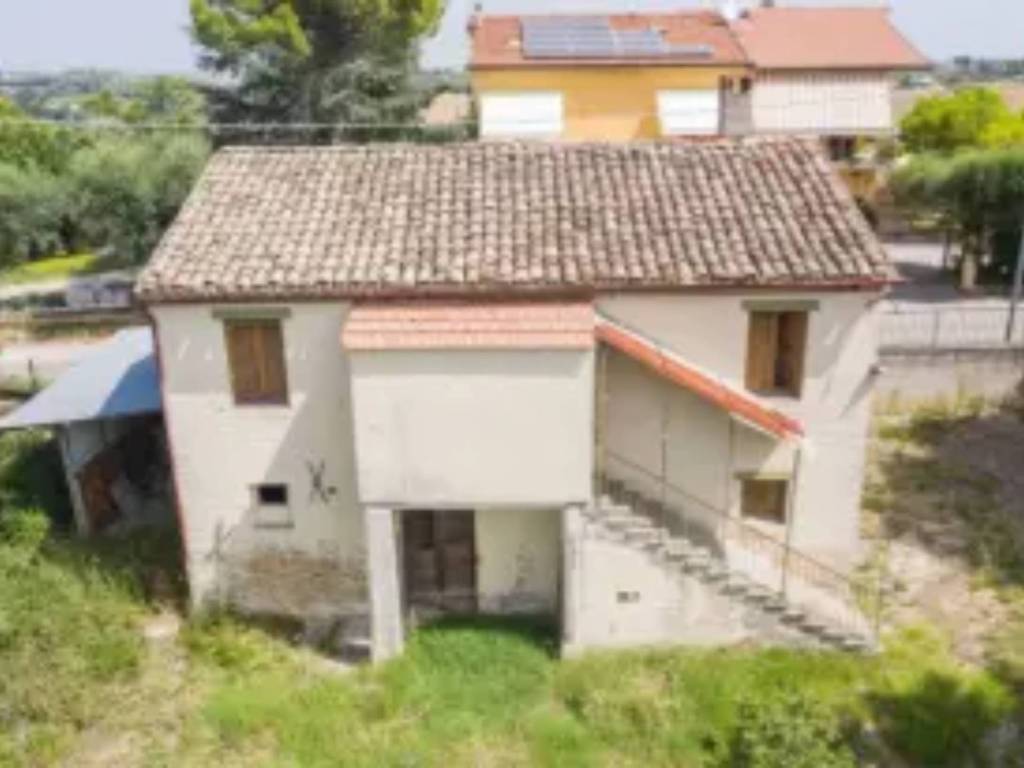 casa indipendente in vendita a Montegiorgio
