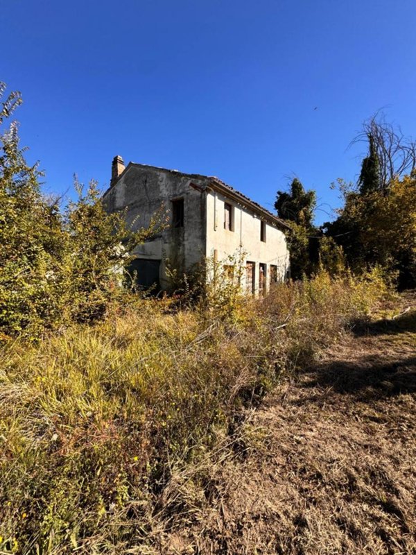 casa indipendente in vendita a Montegiorgio