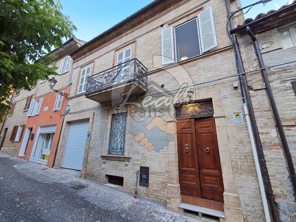 casa indipendente in vendita a Montegiorgio