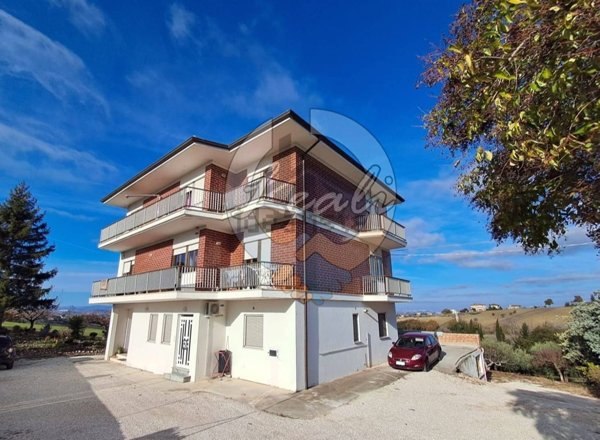 appartamento in vendita a Montegiorgio in zona Cerreto