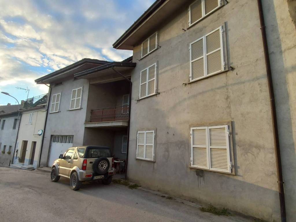 casa indipendente in vendita a Montegiorgio in zona Monte Verde