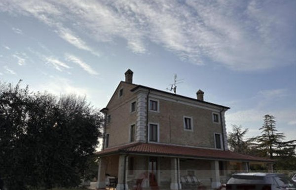 casa indipendente in vendita a Montegiorgio